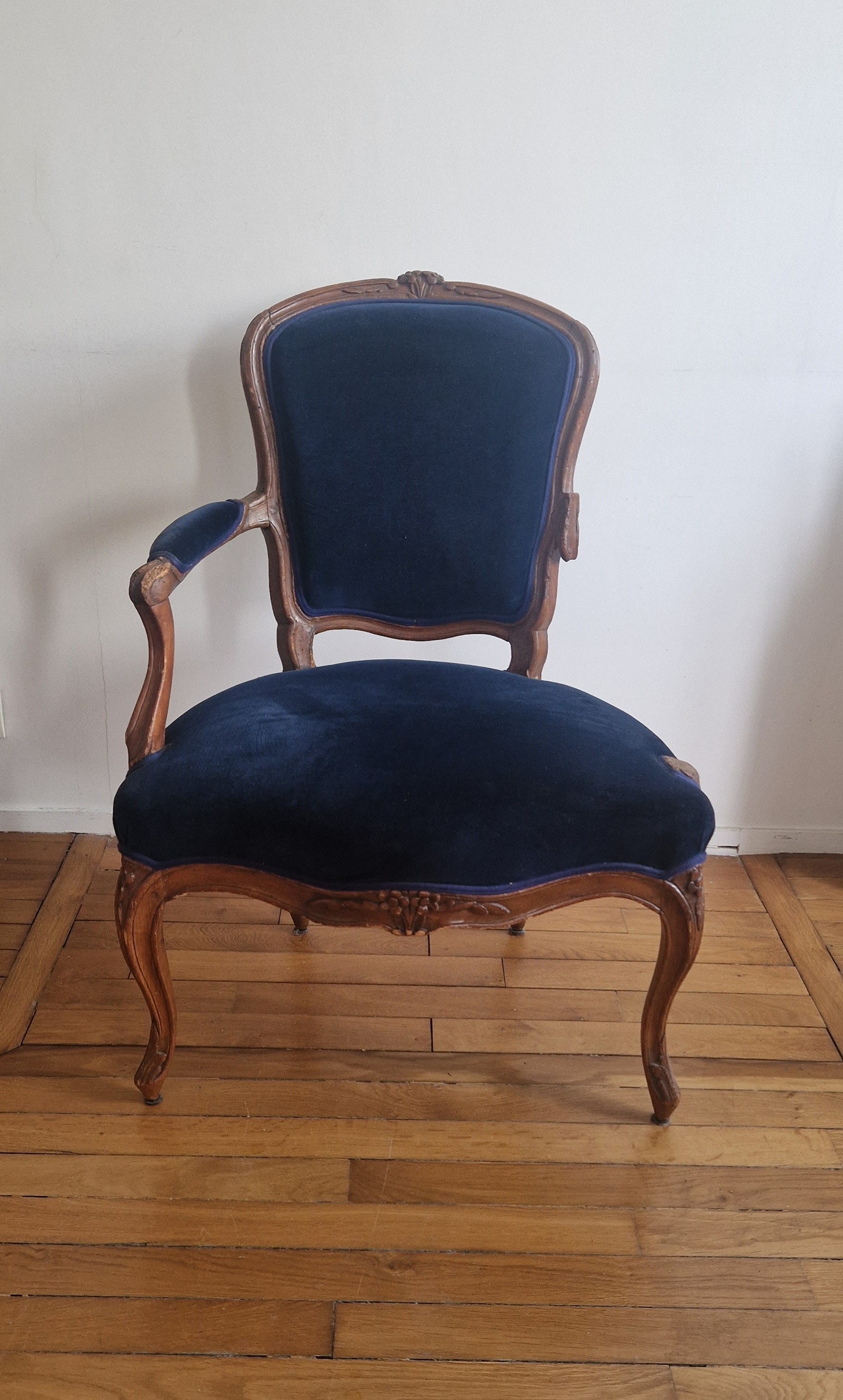 Louis XV airmchair